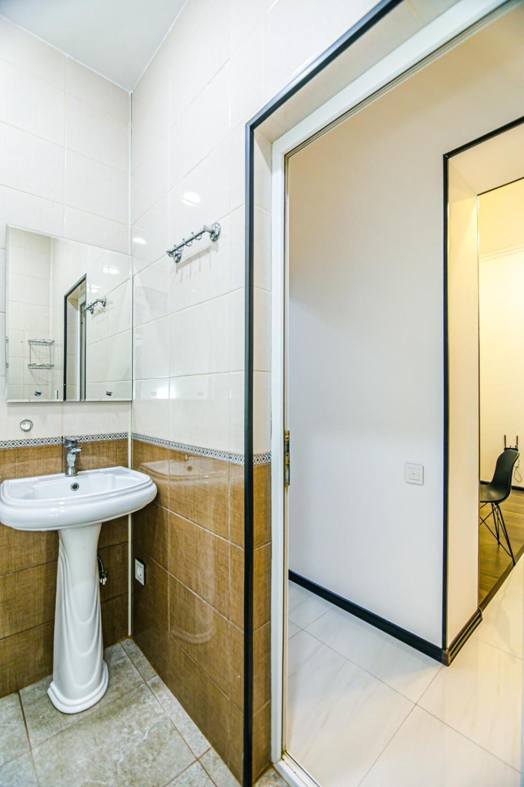 M Estate. 2 Room Home in Targovu Baku Exterior foto