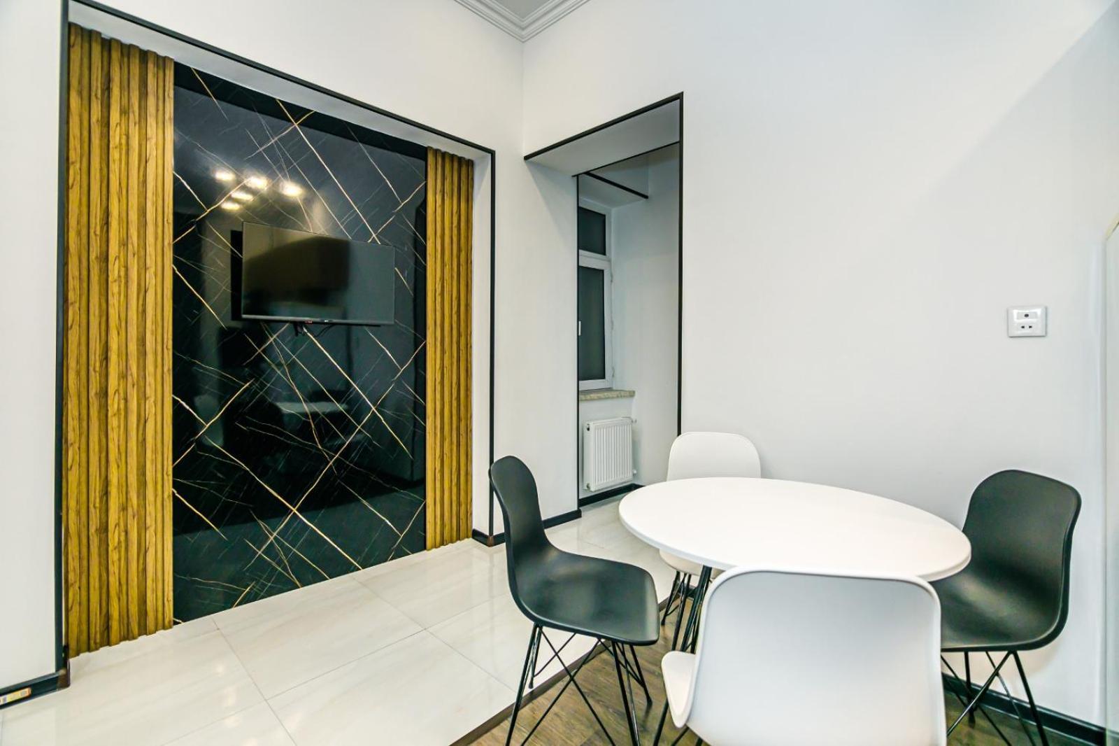 M Estate. 2 Room Home in Targovu Baku Exterior foto